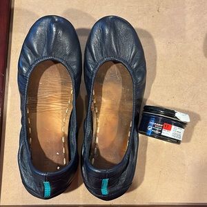 Tieks Size 7 Navy